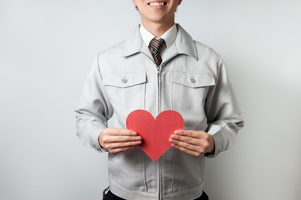 ハート持つ作業服